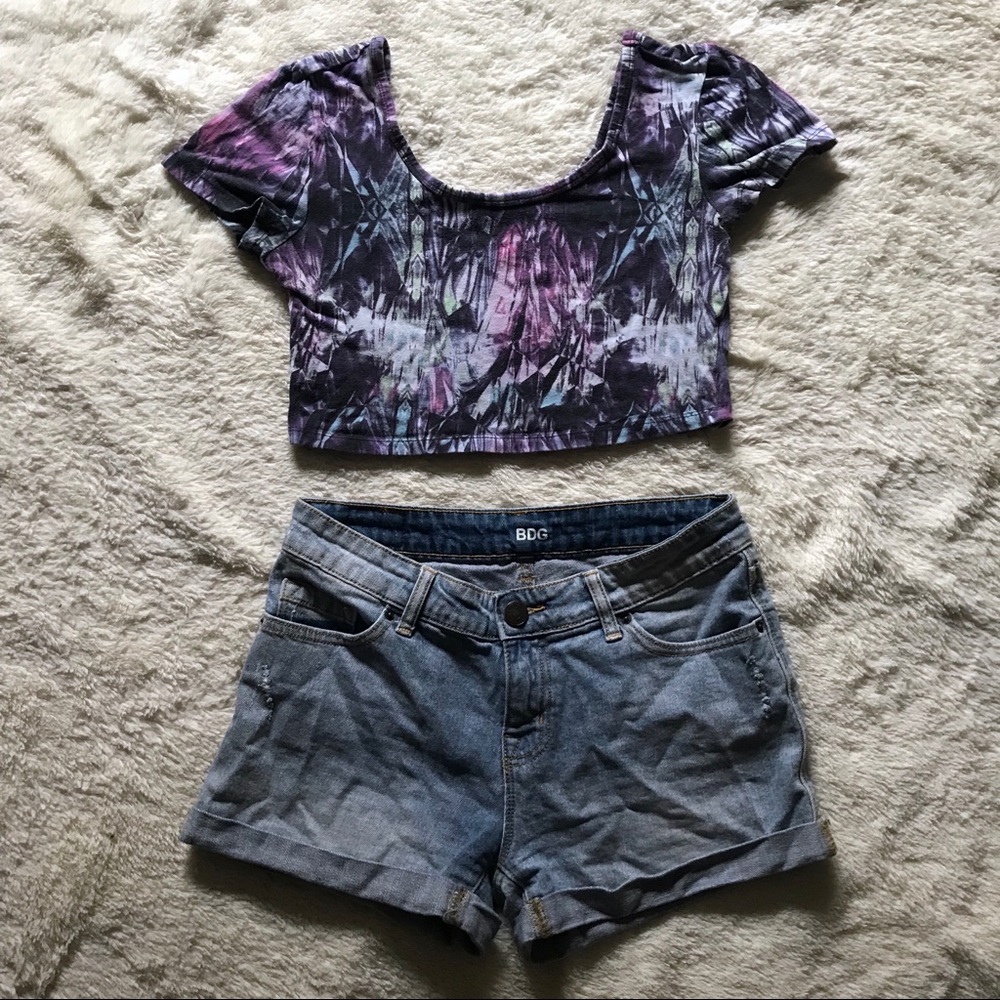 BDG | Mid-rise Light Wash Jean Shorts